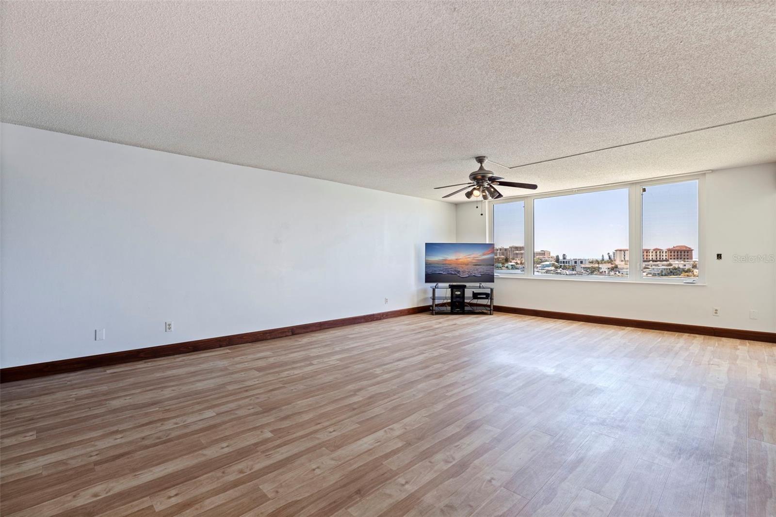 736 ISLAND WAY CONDO - Residential