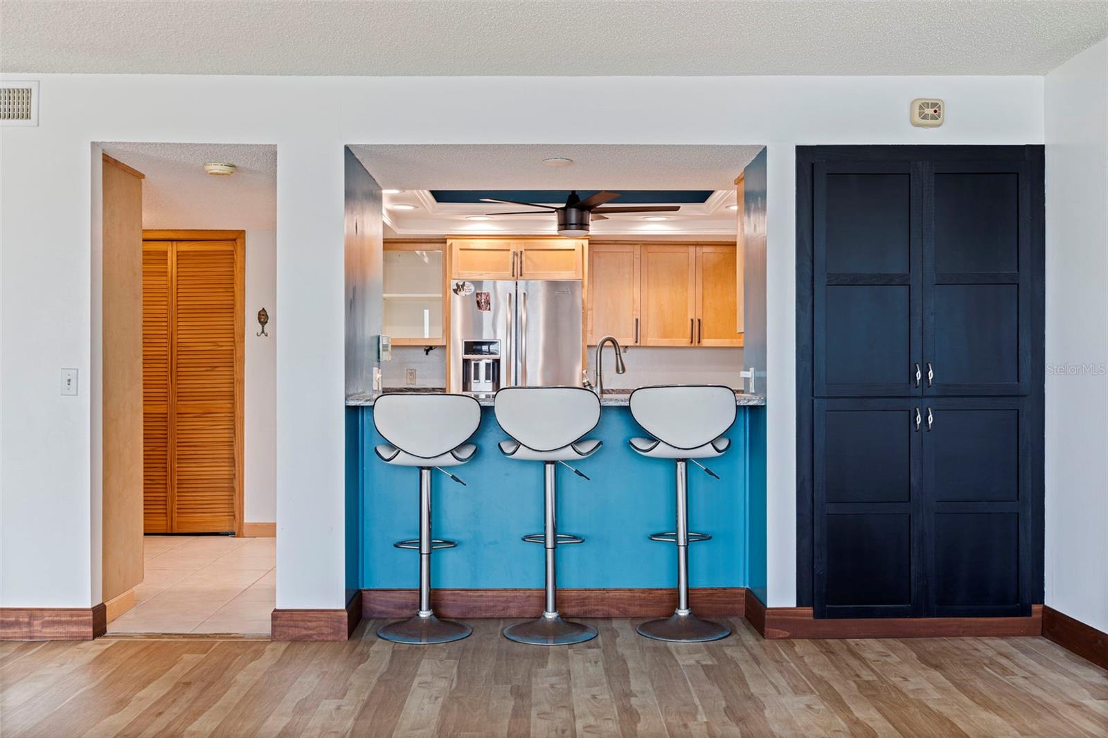 736 ISLAND WAY CONDO - Residential