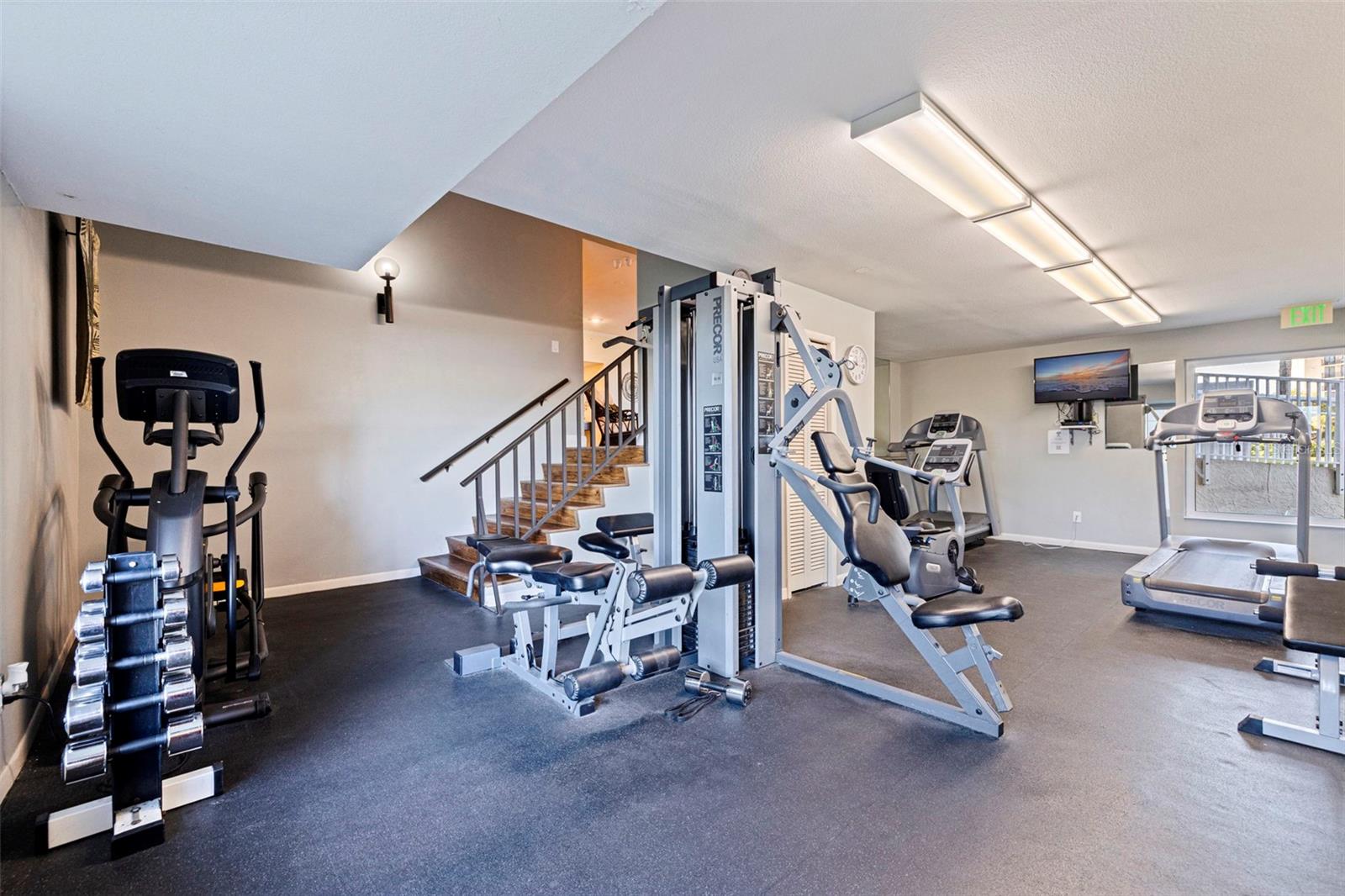 736 ISLAND WAY CONDO - Residential