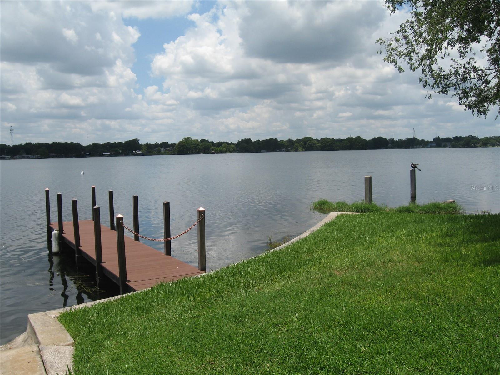 CHATEAUX DU LAC - Residential