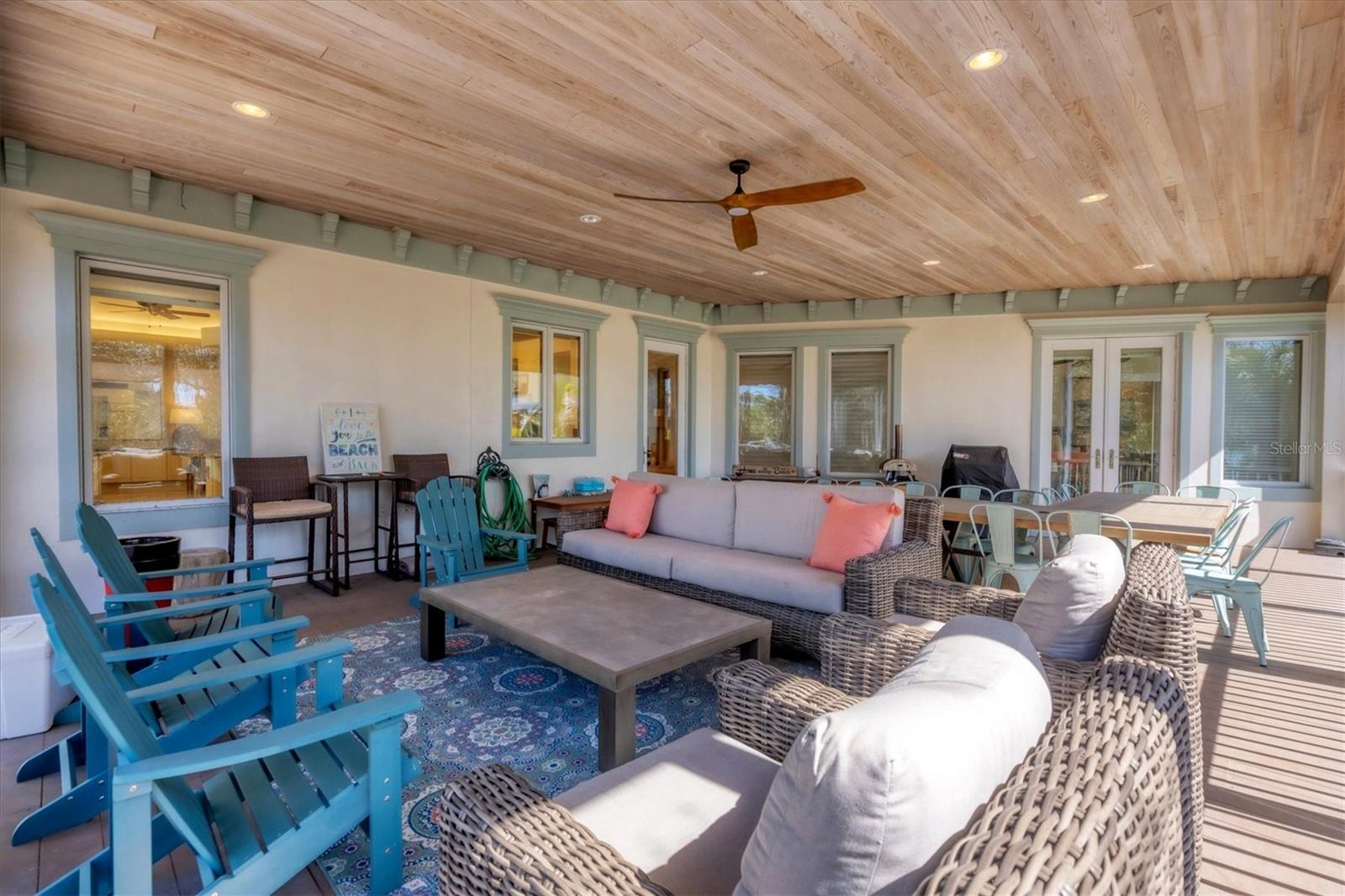 TROPICAL BREEZE ESTATES - Residential