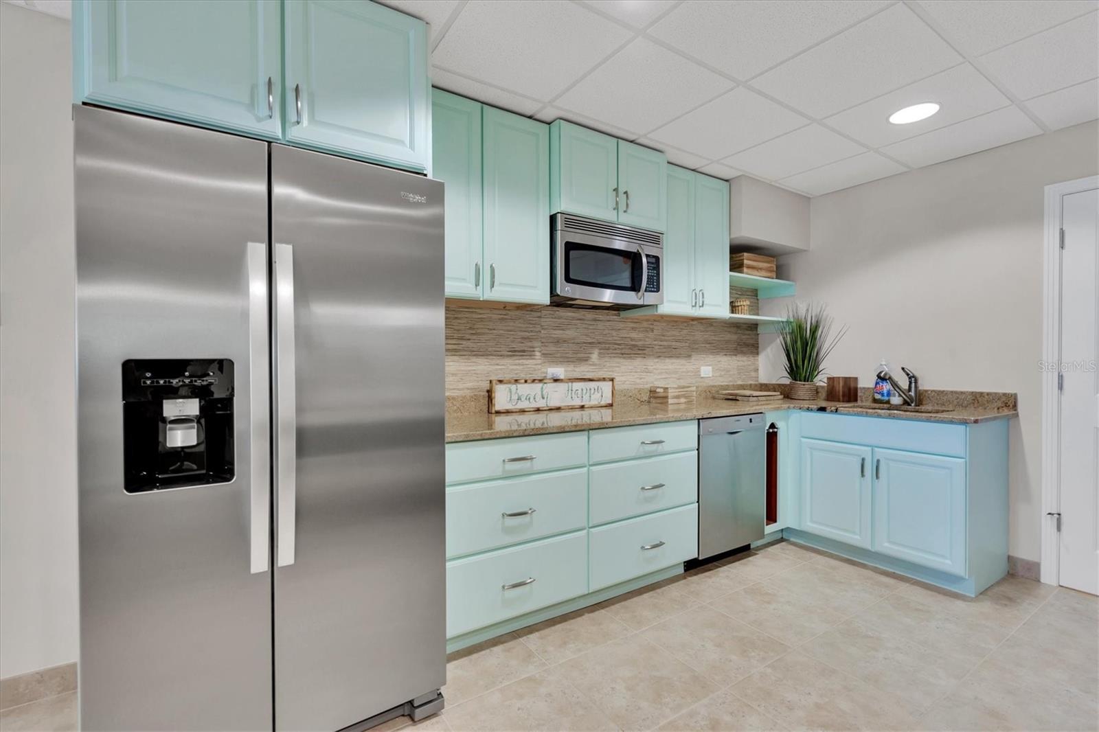 TROPICAL BREEZE ESTATES - Residential