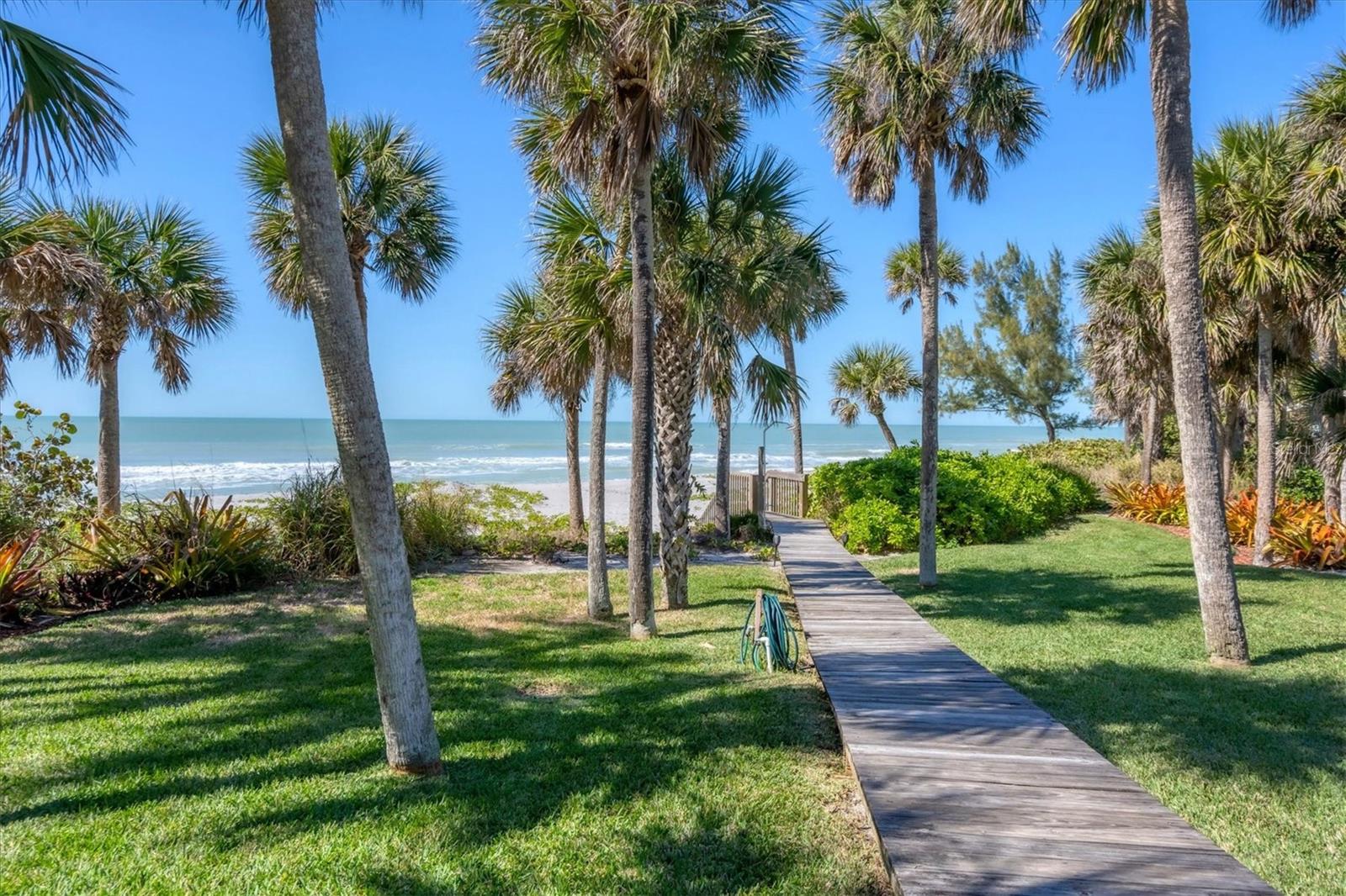 TROPICAL BREEZE ESTATES - Residential