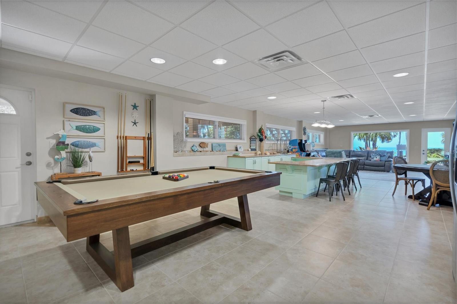 TROPICAL BREEZE ESTATES - Residential