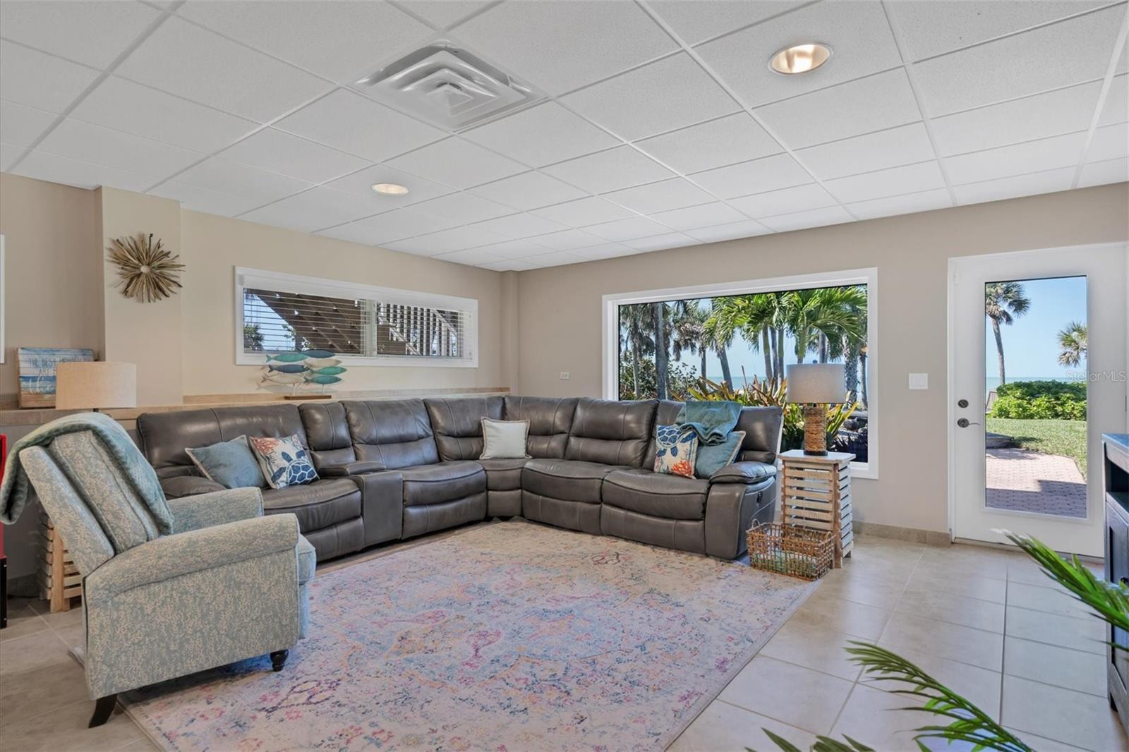 TROPICAL BREEZE ESTATES - Residential