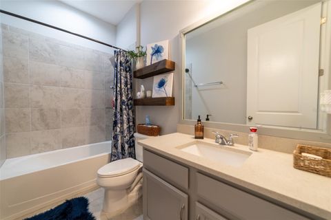 Tiny photo for 715 Calabria Way, Howey In The Hills, FL 34737 (MLS # O6386753)