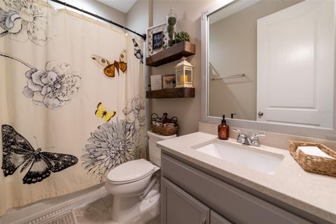 Tiny photo for 715 Calabria Way, Howey In The Hills, FL 34737 (MLS # O6386753)