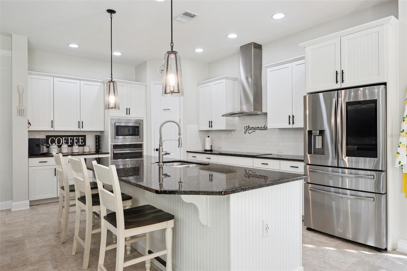 RANDAL PARK - Residential