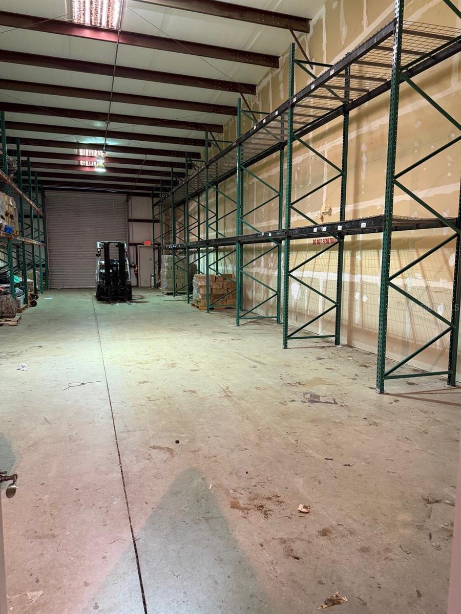 TAVARES LAKESIDE COMMERCE CENTER - Commercial Lease