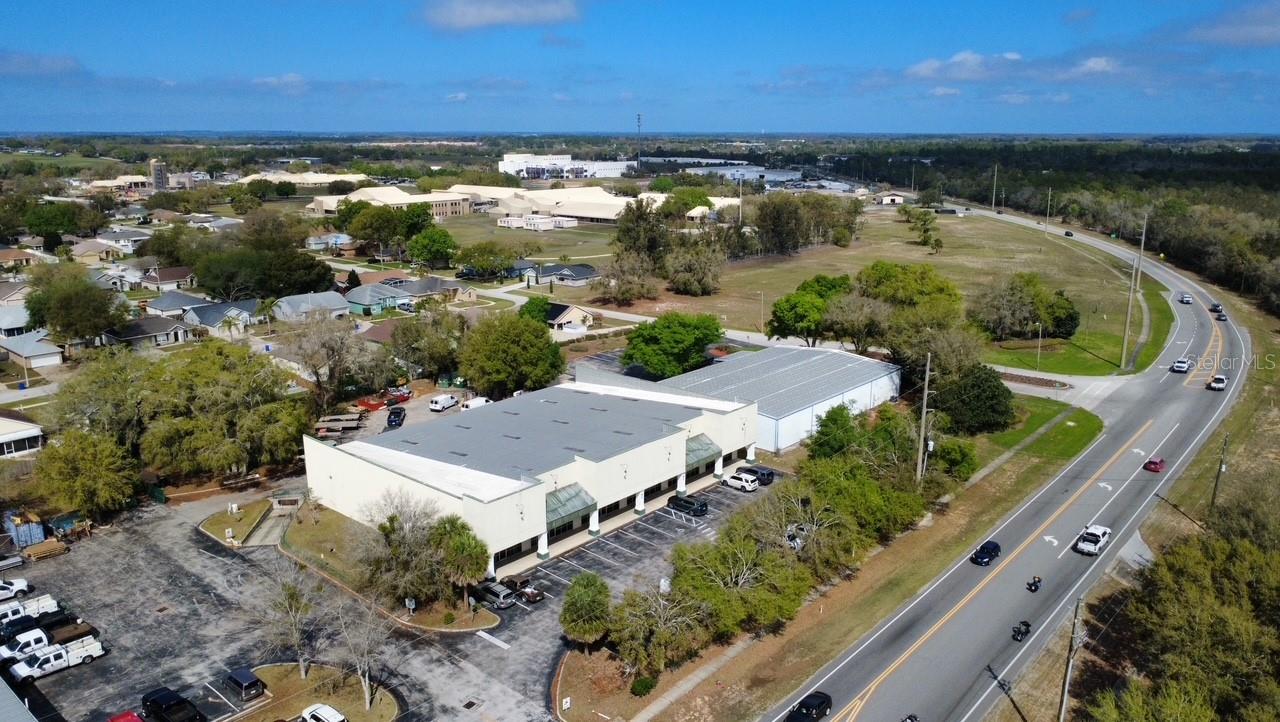 TAVARES LAKESIDE COMMERCE CENTER - Commercial Lease