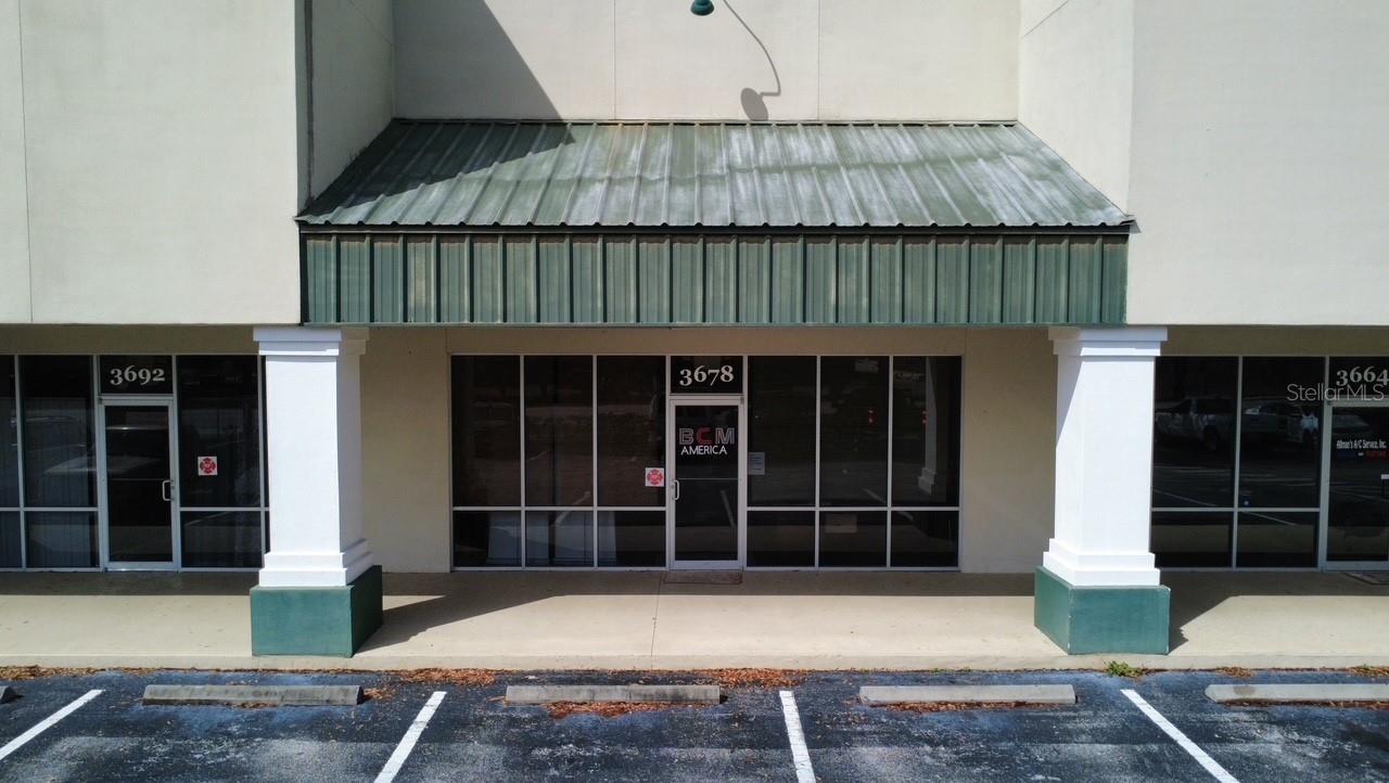 TAVARES LAKESIDE COMMERCE CENTER - Commercial Lease