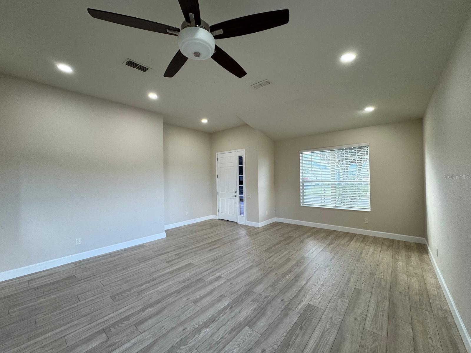 SPRING ISLE - Residential Lease