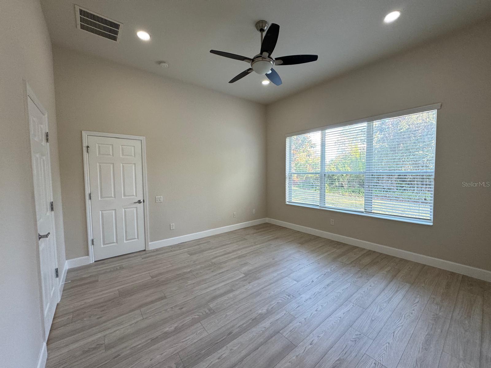 SPRING ISLE - Residential Lease