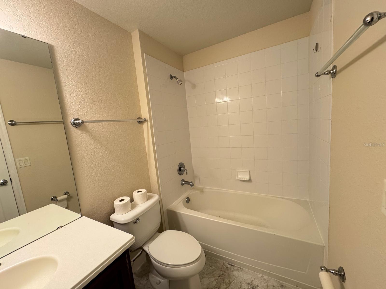 SPRING ISLE - Residential Lease