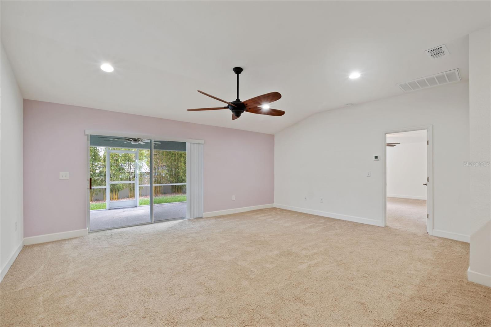 EAGLE LAKE - Residential