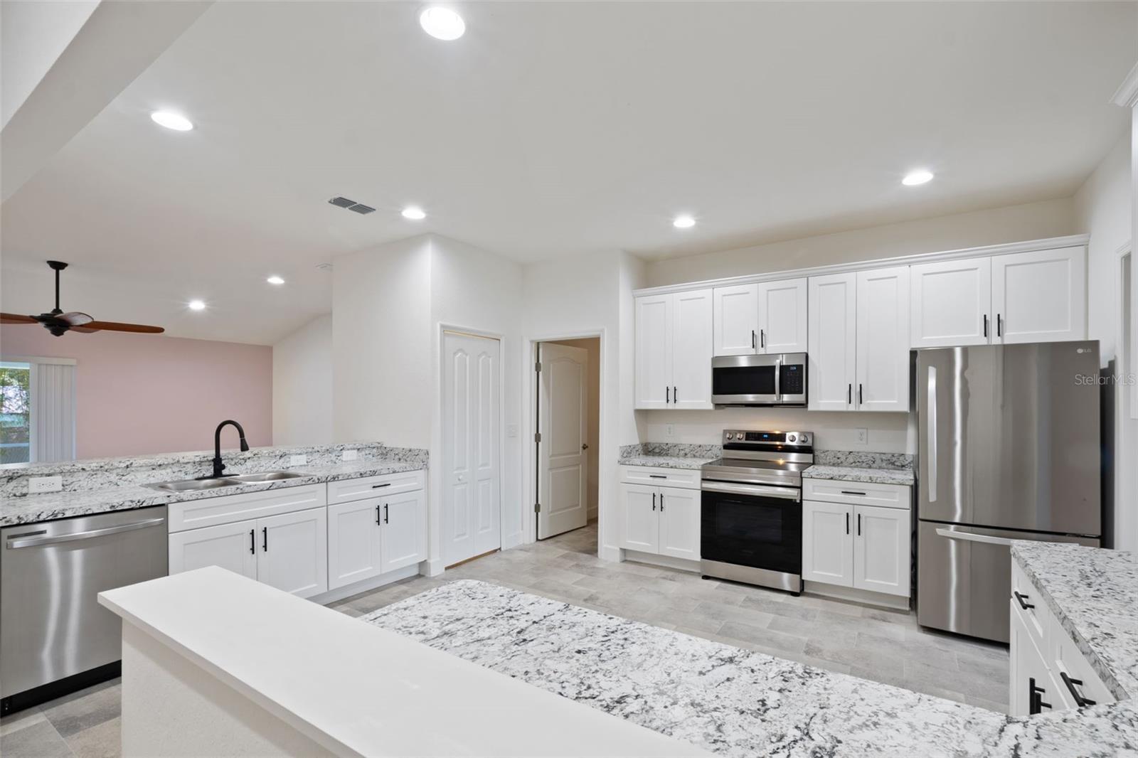 EAGLE LAKE - Residential