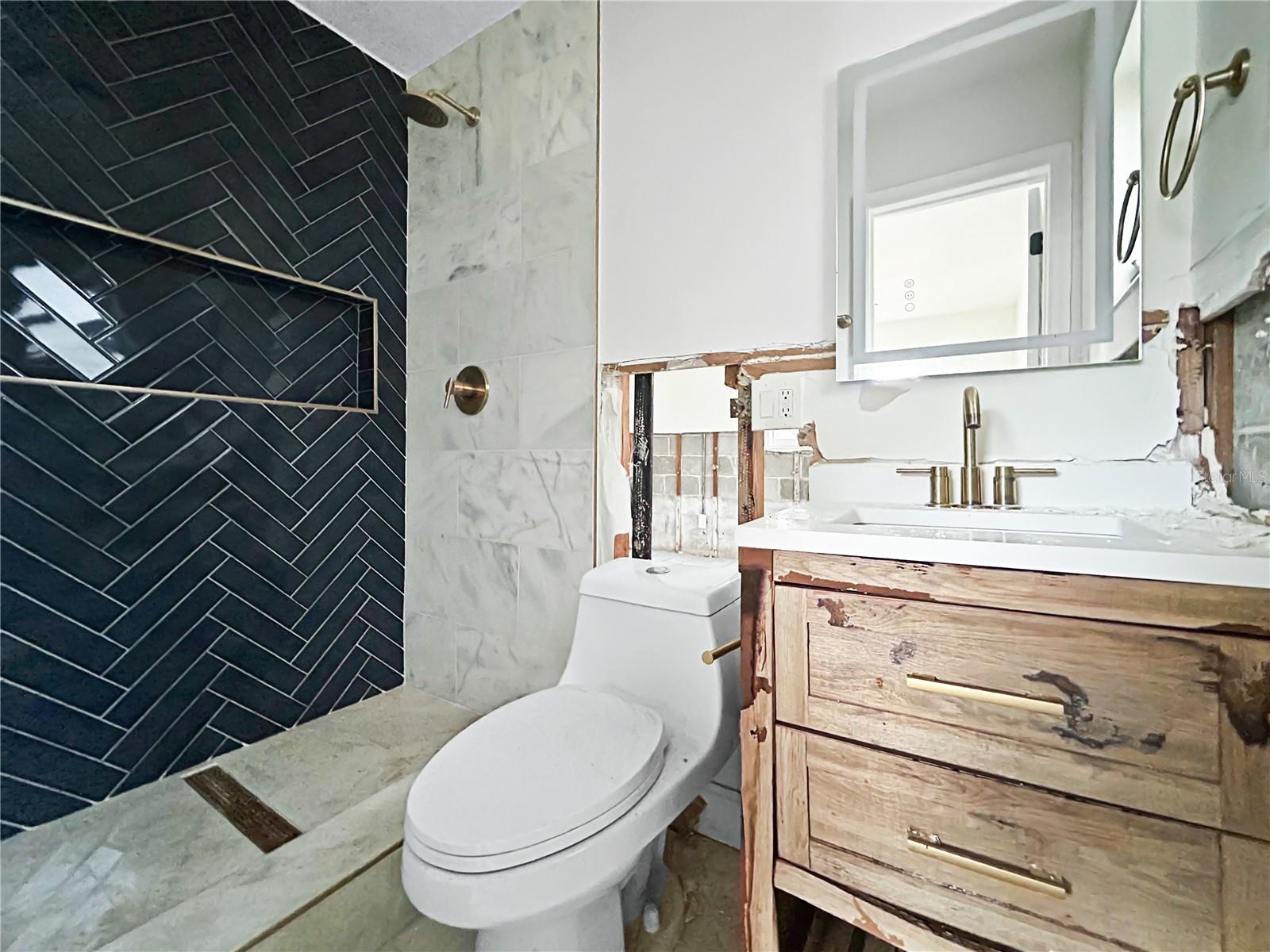 SHOREACRES CENTER - Residential