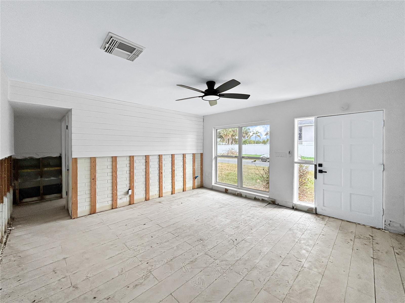 SHOREACRES CENTER - Residential