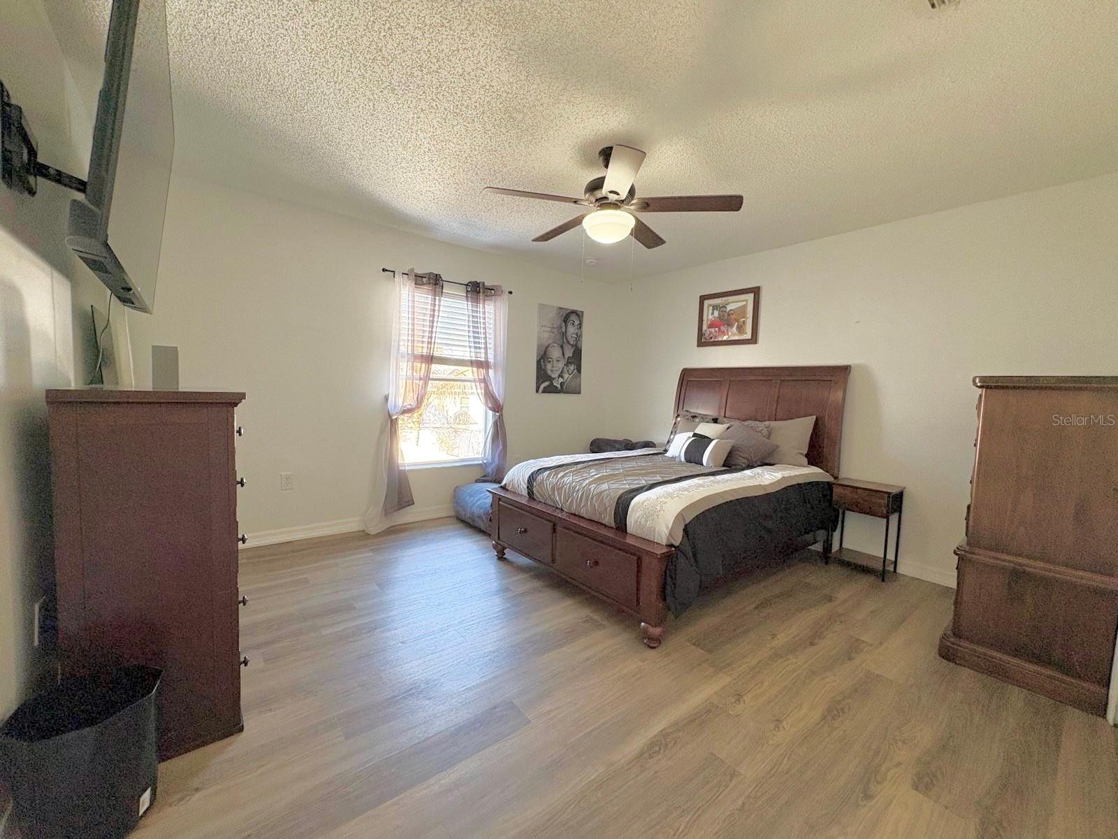 WHISPERING TRAILS PH 01 - Residential