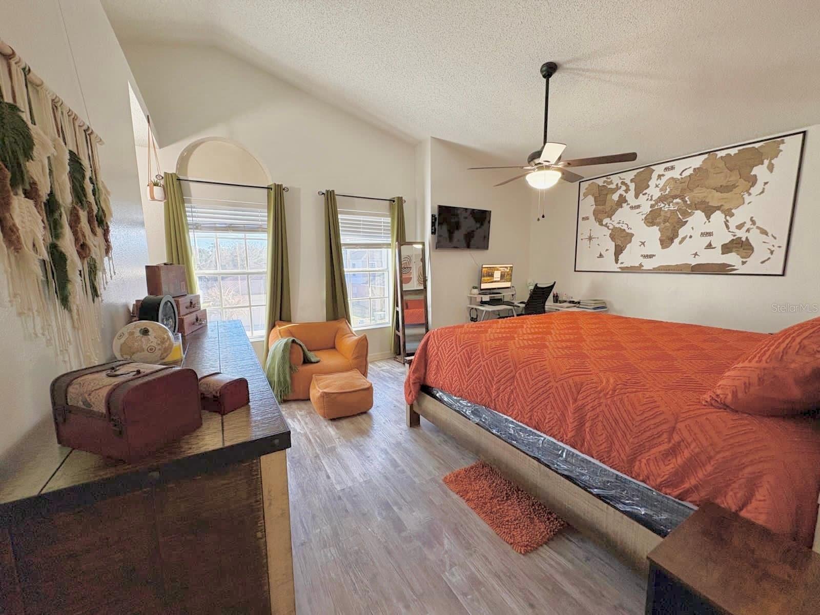 WHISPERING TRAILS PH 01 - Residential