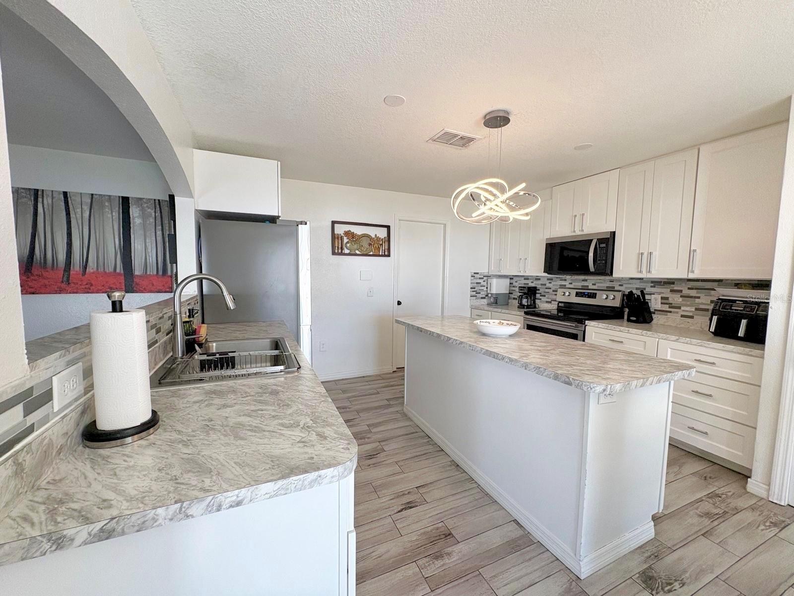 WHISPERING TRAILS PH 01 - Residential