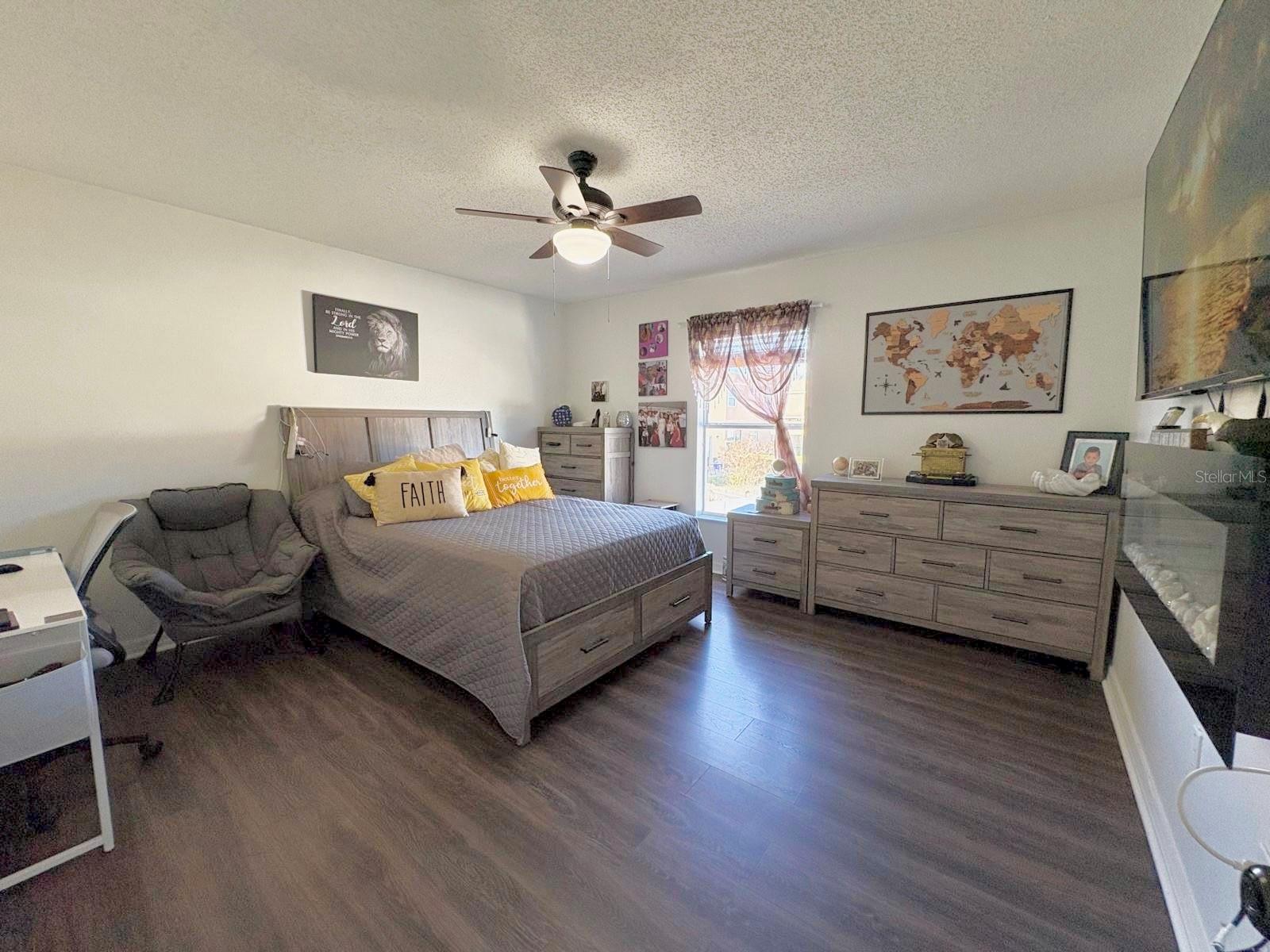 WHISPERING TRAILS PH 01 - Residential