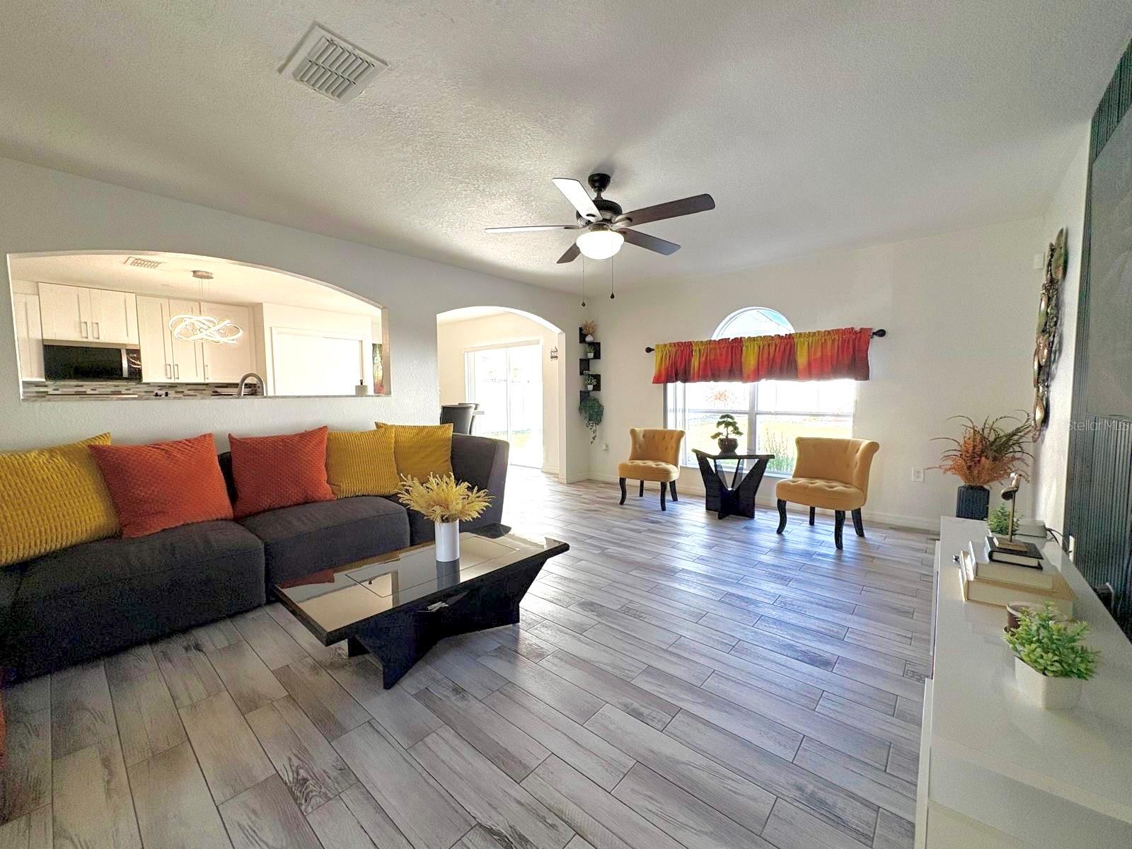 WHISPERING TRAILS PH 01 - Residential