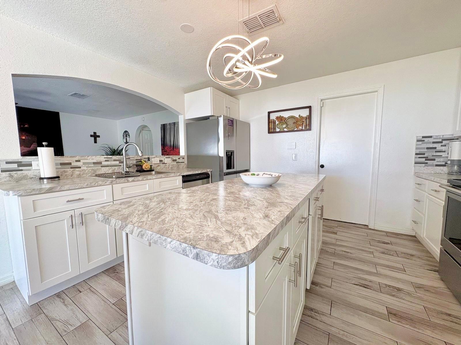 WHISPERING TRAILS PH 01 - Residential