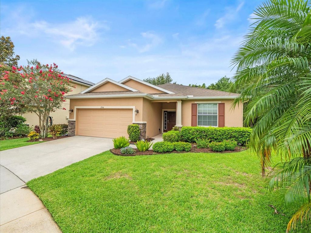 Photo of 27546 Stonecreek Way, Wesley Chapel, FL 33544 (MLS # TB8395544)