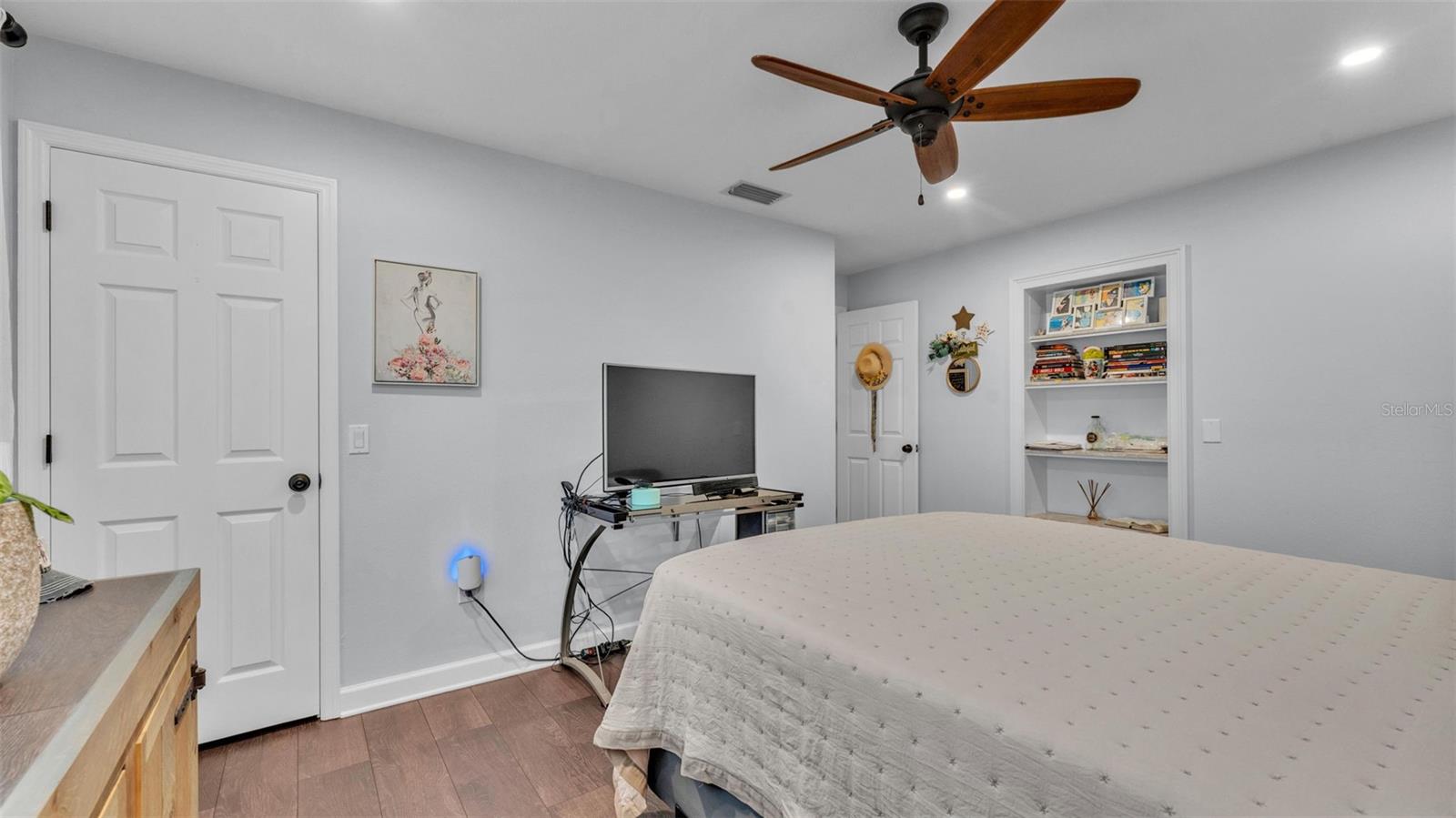 PARKSIDE SOUTH - Residential