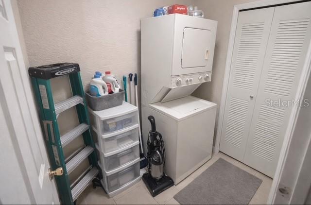 REGAL PALMS AT HIGHLAND RESERVE PH 05 - Residential