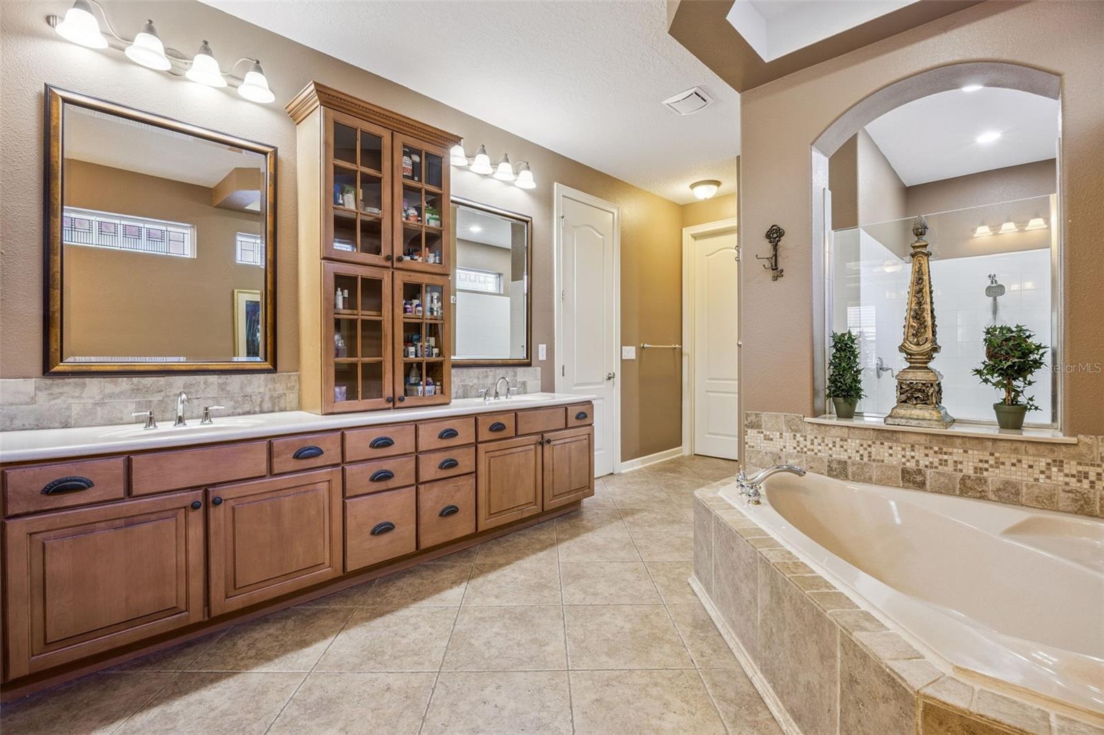 BUCKINGHAM ESTATES PH 2 - Residential