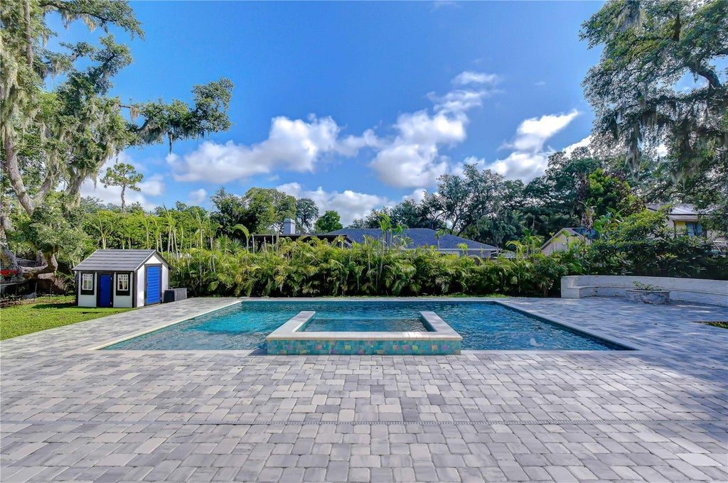 Photo of 106 Bayfield Drive, Brandon, FL 33511 (MLS # TB8526291)