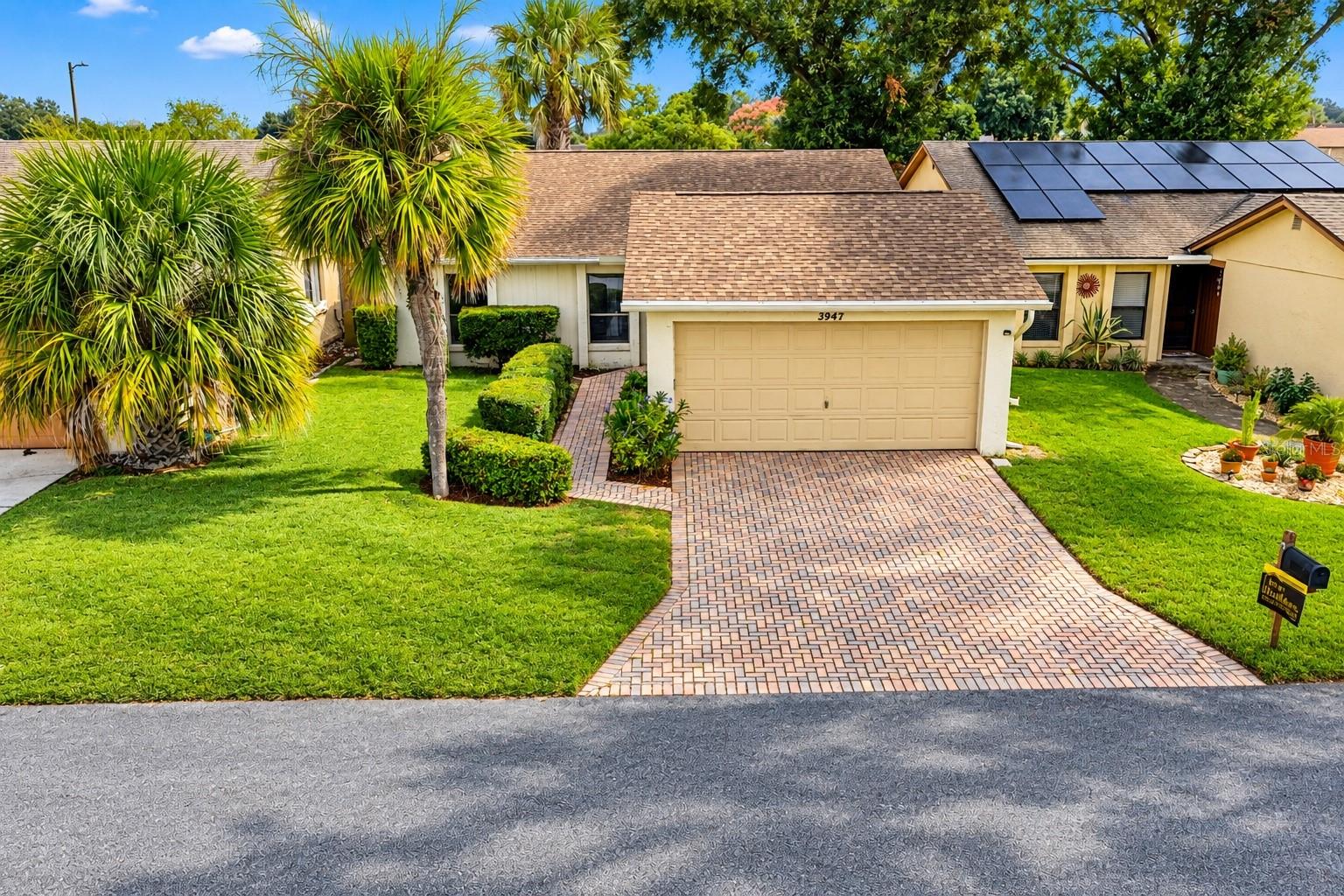 3947 CYPRESS LANDING W
