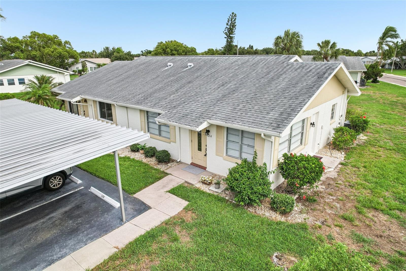 124 GLOUCESTER BOULEVARD 355J