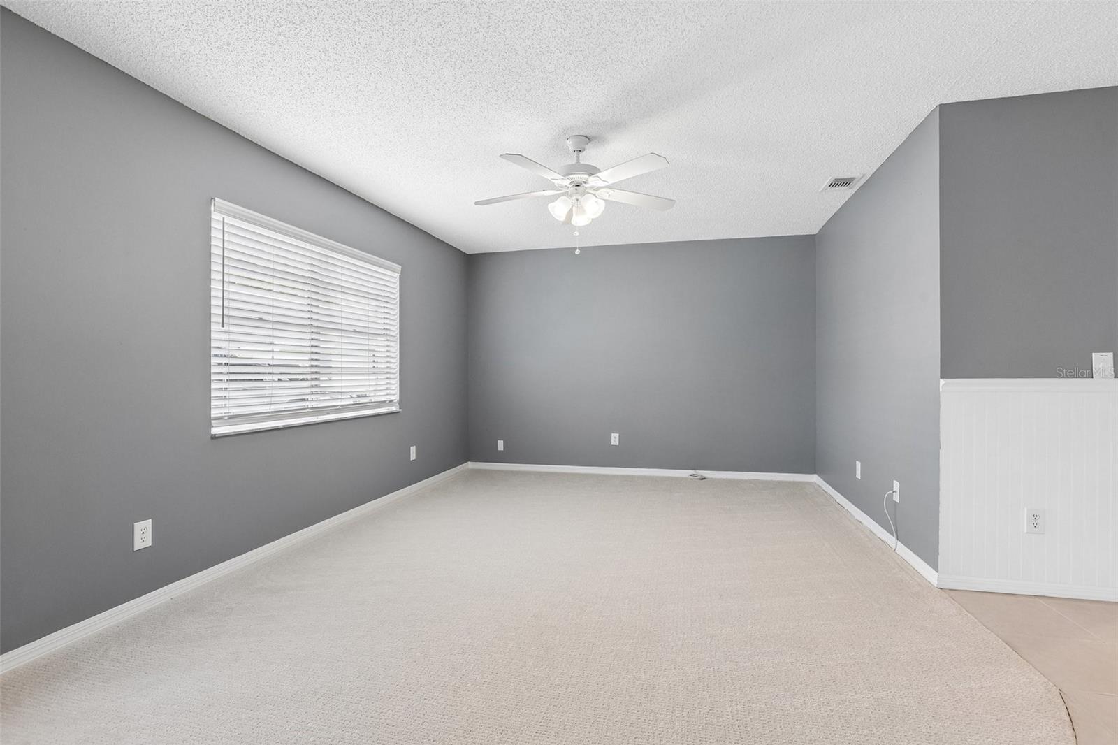 124 GLOUCESTER BOULEVARD 355J