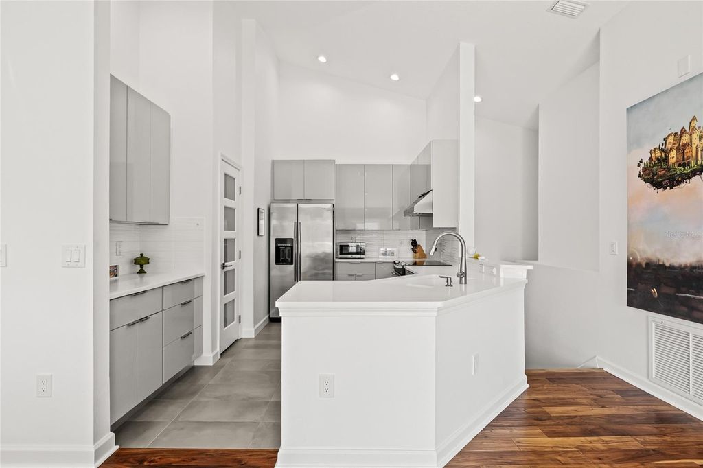 Photo of 503 51st Avenue N, St Petersburg, FL 33703 (MLS # TB8445205)