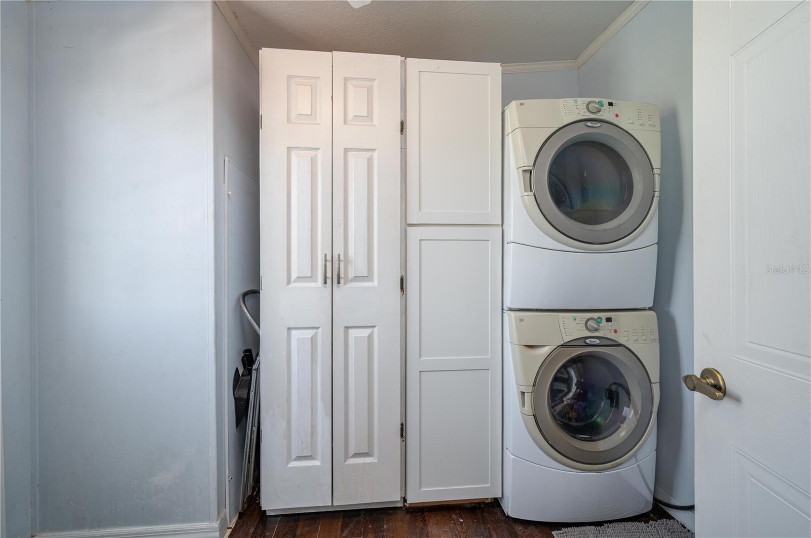 LAKE LOWERY HILL - Residential