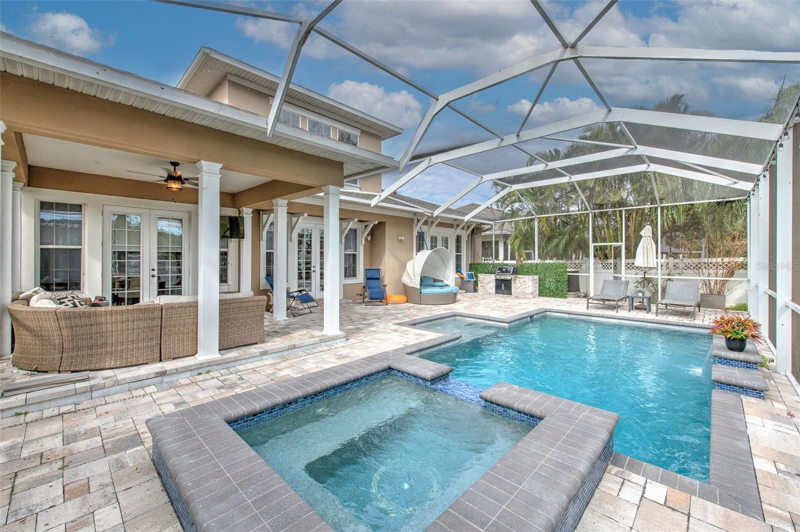 406 MANNS HARBOR DRIVE