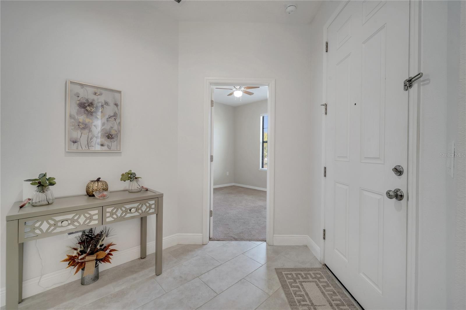 921 COSTA MESA LANE