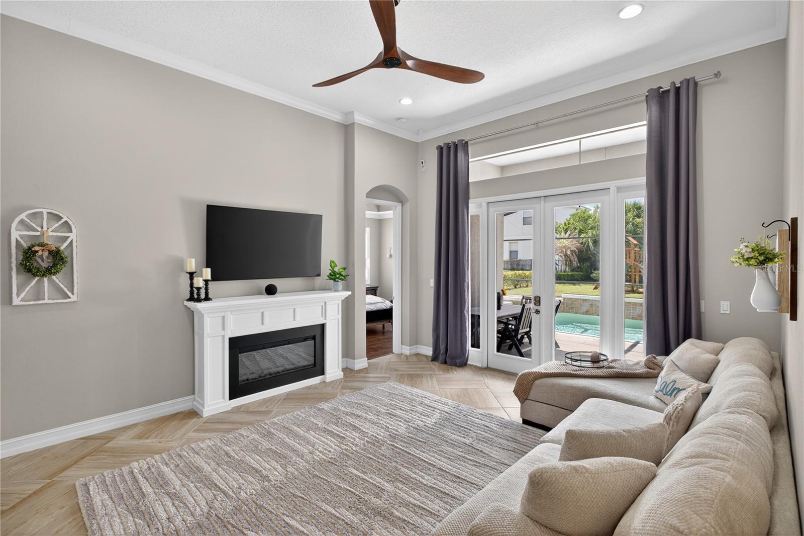 LAKE FOREST SECTION 16 - Residential