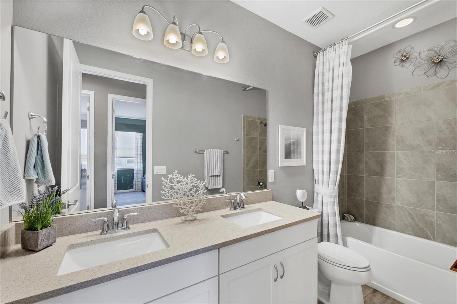 RENAISSANCE AT WEST VILLAGES PHASE 1 - Residential