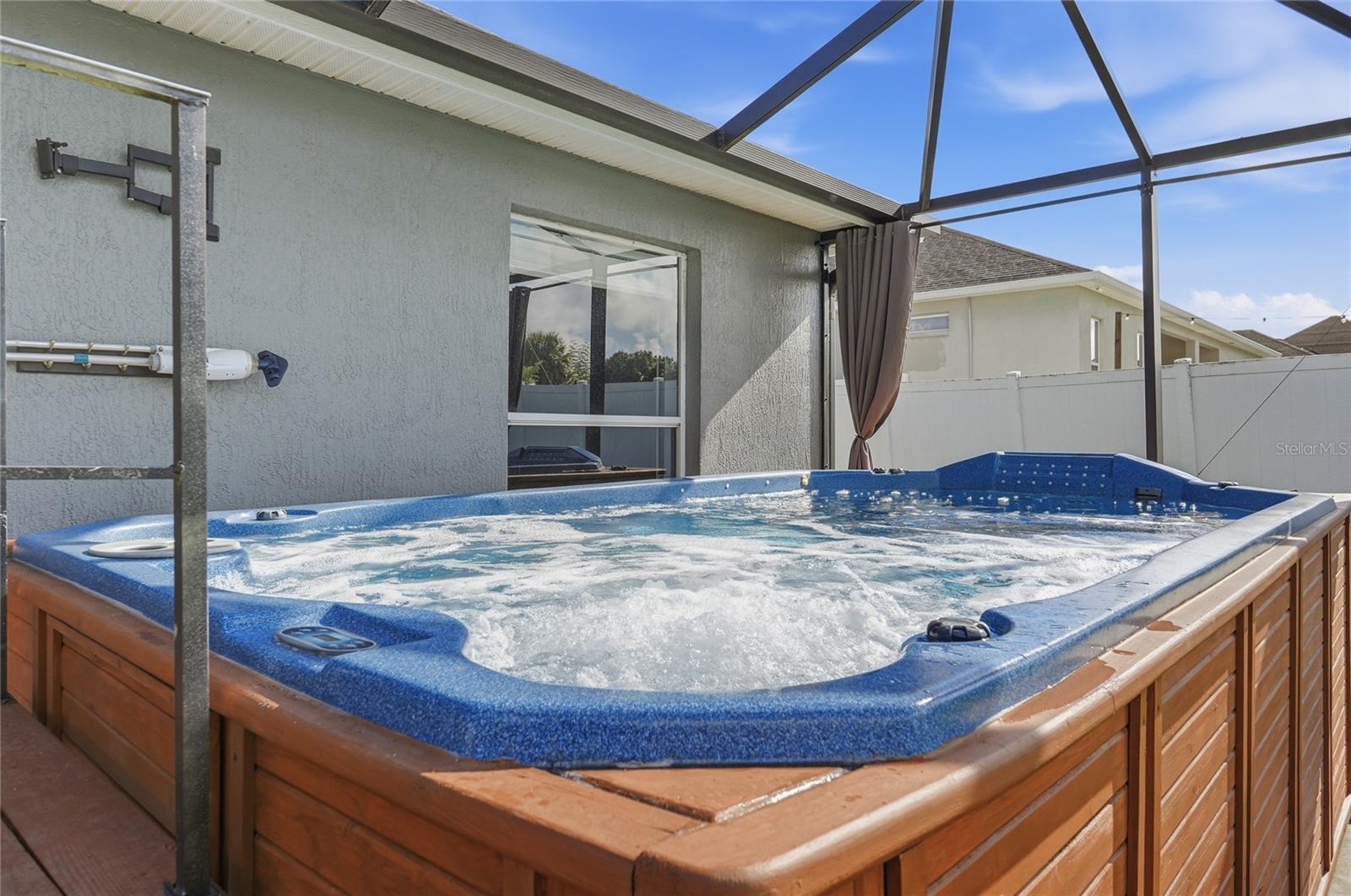 230 LAKE ARIETTA COURT