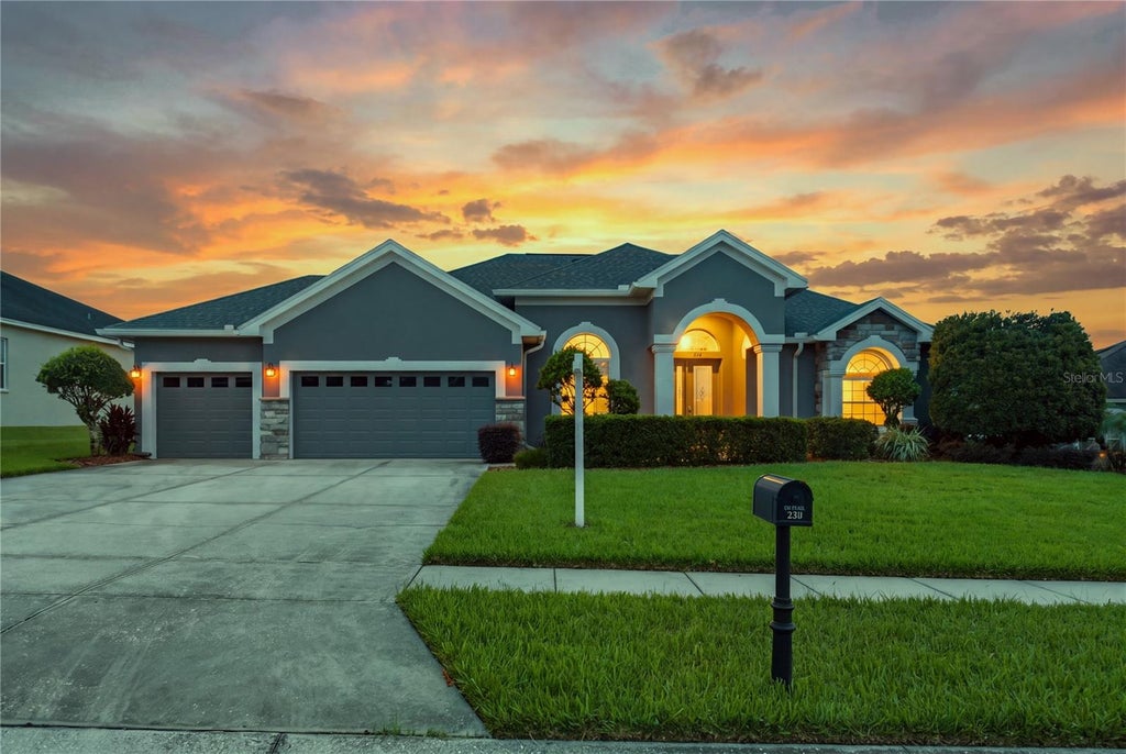Photo of 230 Lake Arietta Court, Auburndale, FL 33823 (MLS # O6436593)