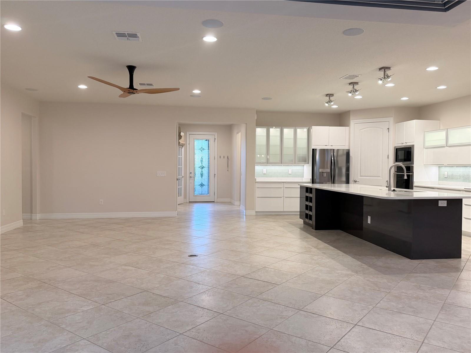 STONE CRK/DEL WEBB ARLINGTON P - Residential Lease