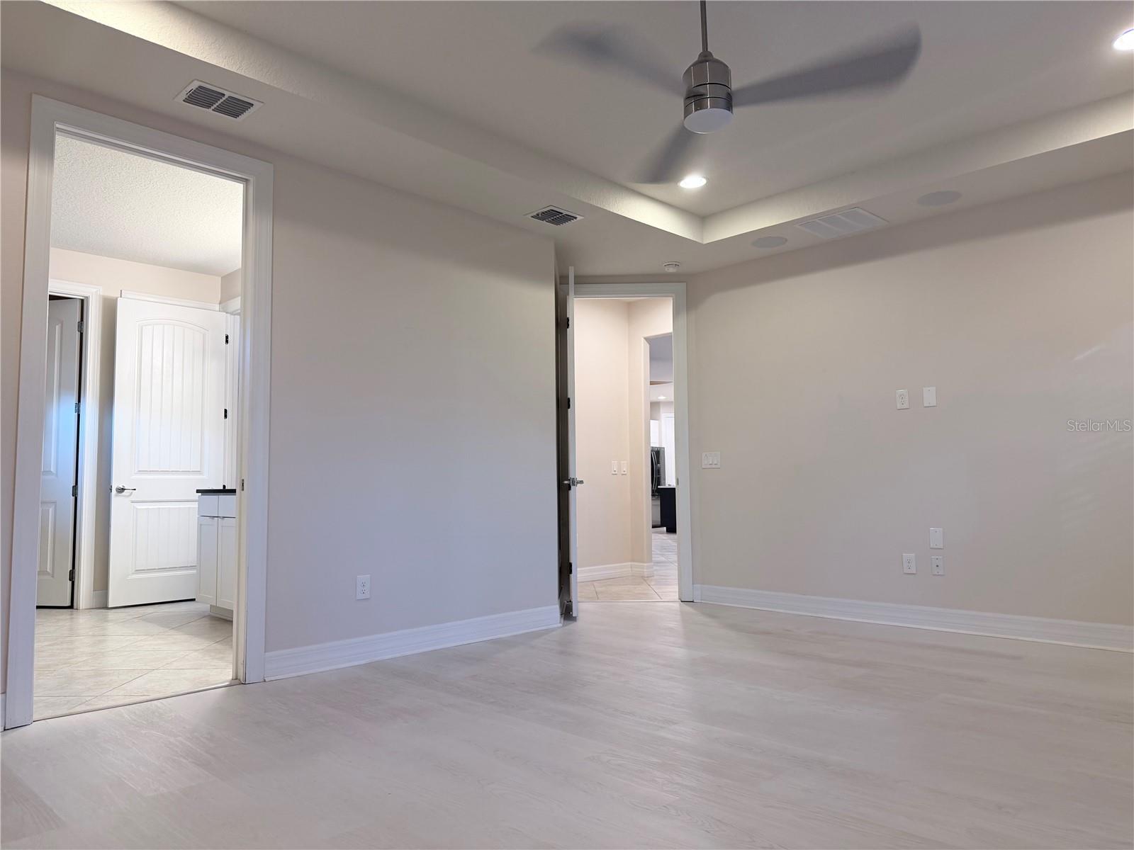 STONE CRK/DEL WEBB ARLINGTON P - Residential Lease