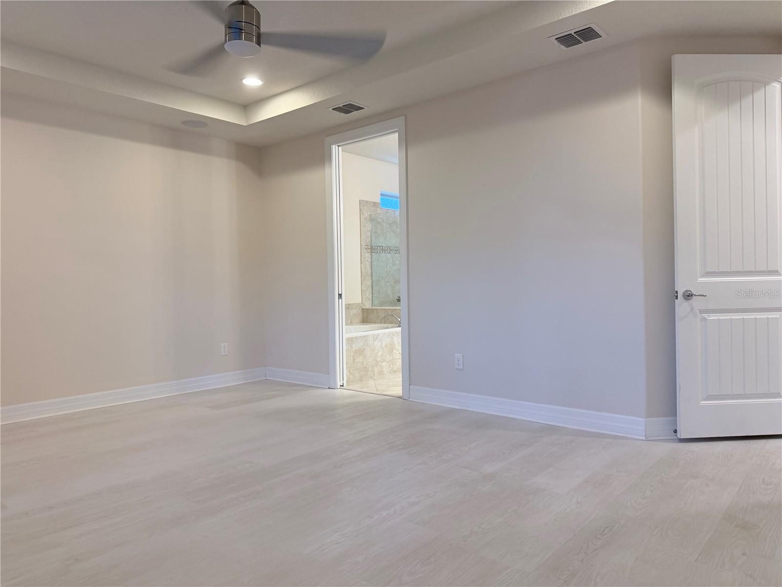 STONE CRK/DEL WEBB ARLINGTON P - Residential Lease