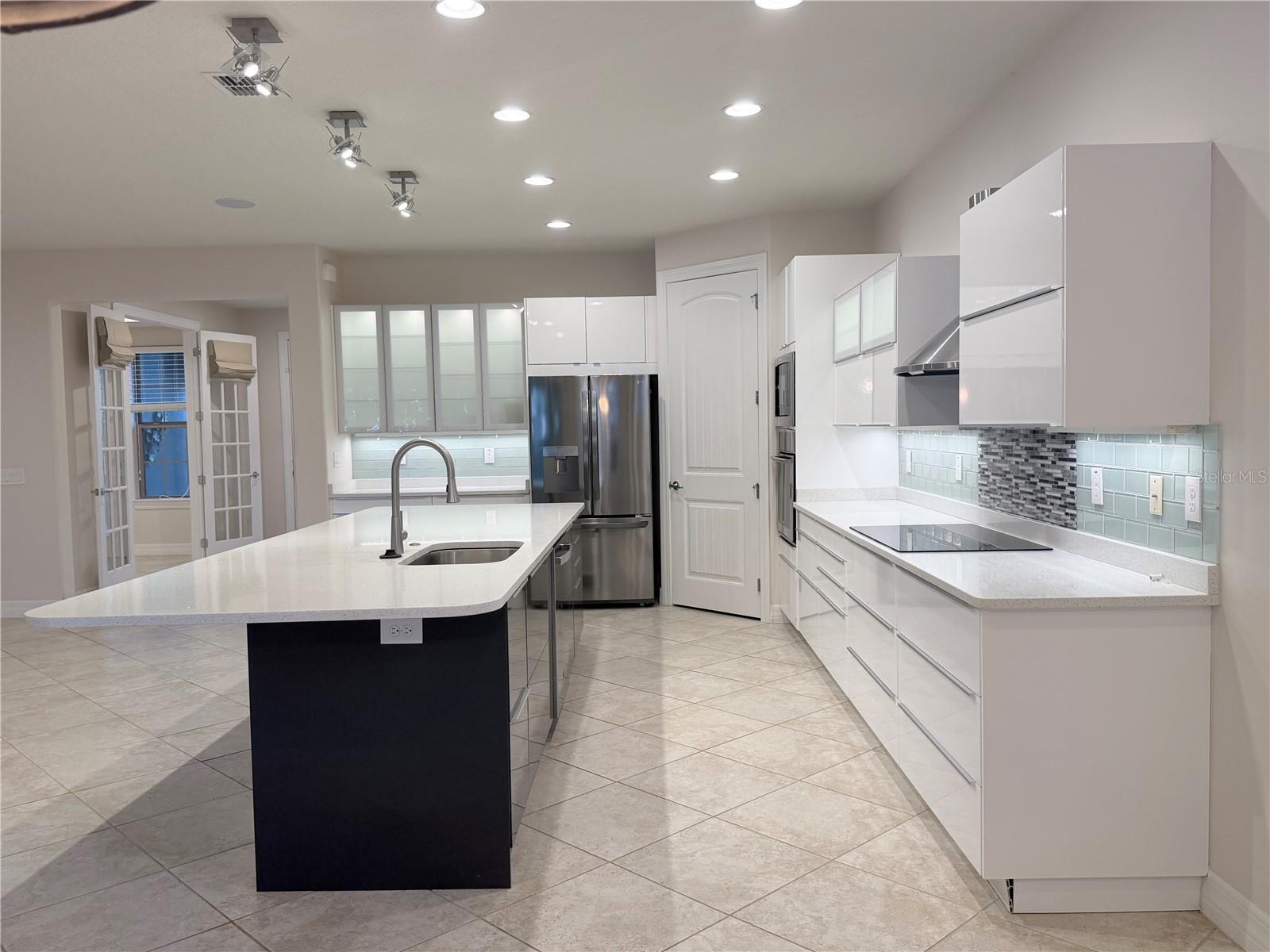 STONE CRK/DEL WEBB ARLINGTON P - Residential Lease