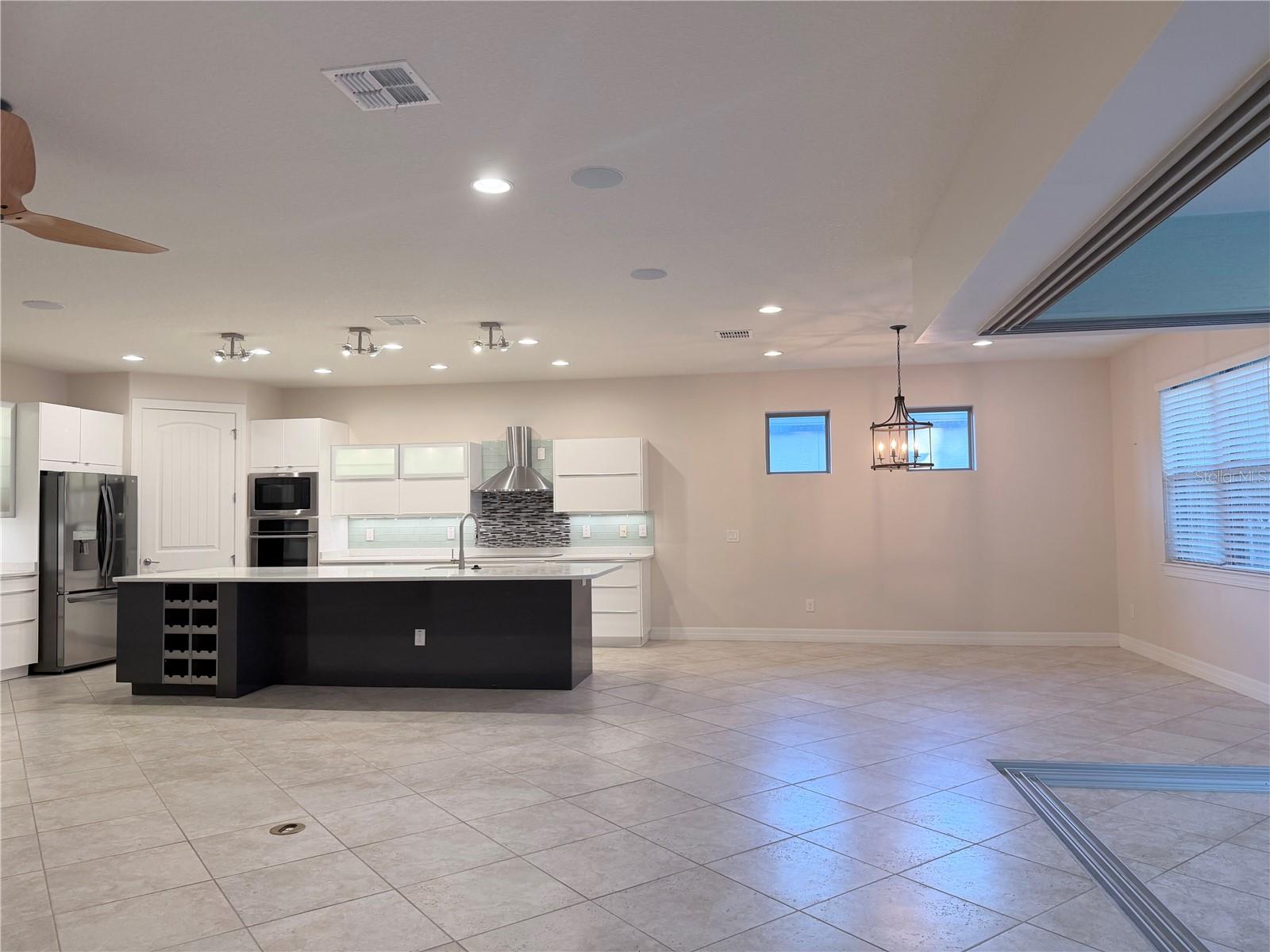 STONE CRK/DEL WEBB ARLINGTON P - Residential Lease