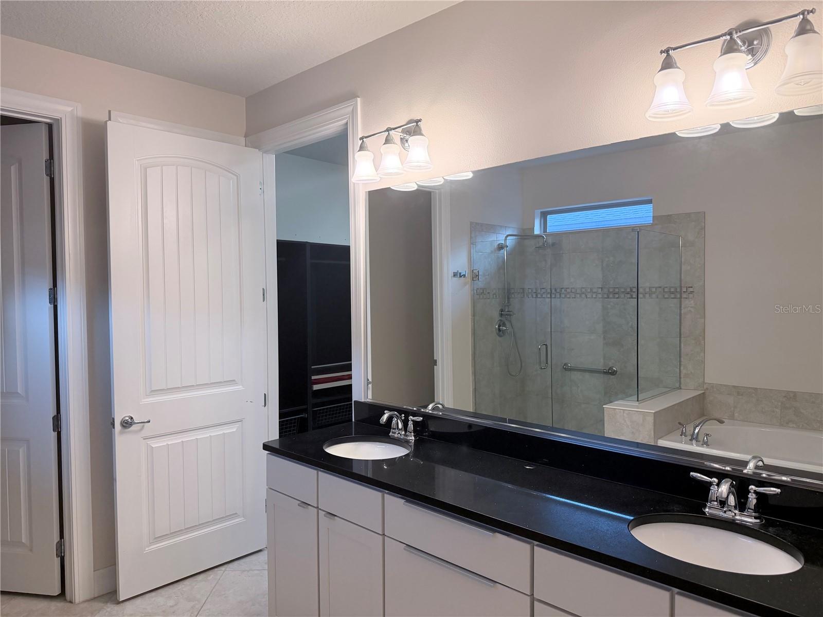 STONE CRK/DEL WEBB ARLINGTON P - Residential Lease